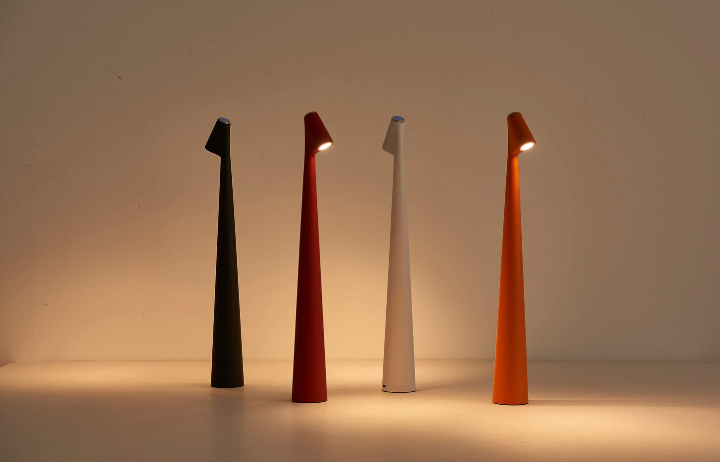 Lyslux | Wireless LED Table Lamp in Nordic Design