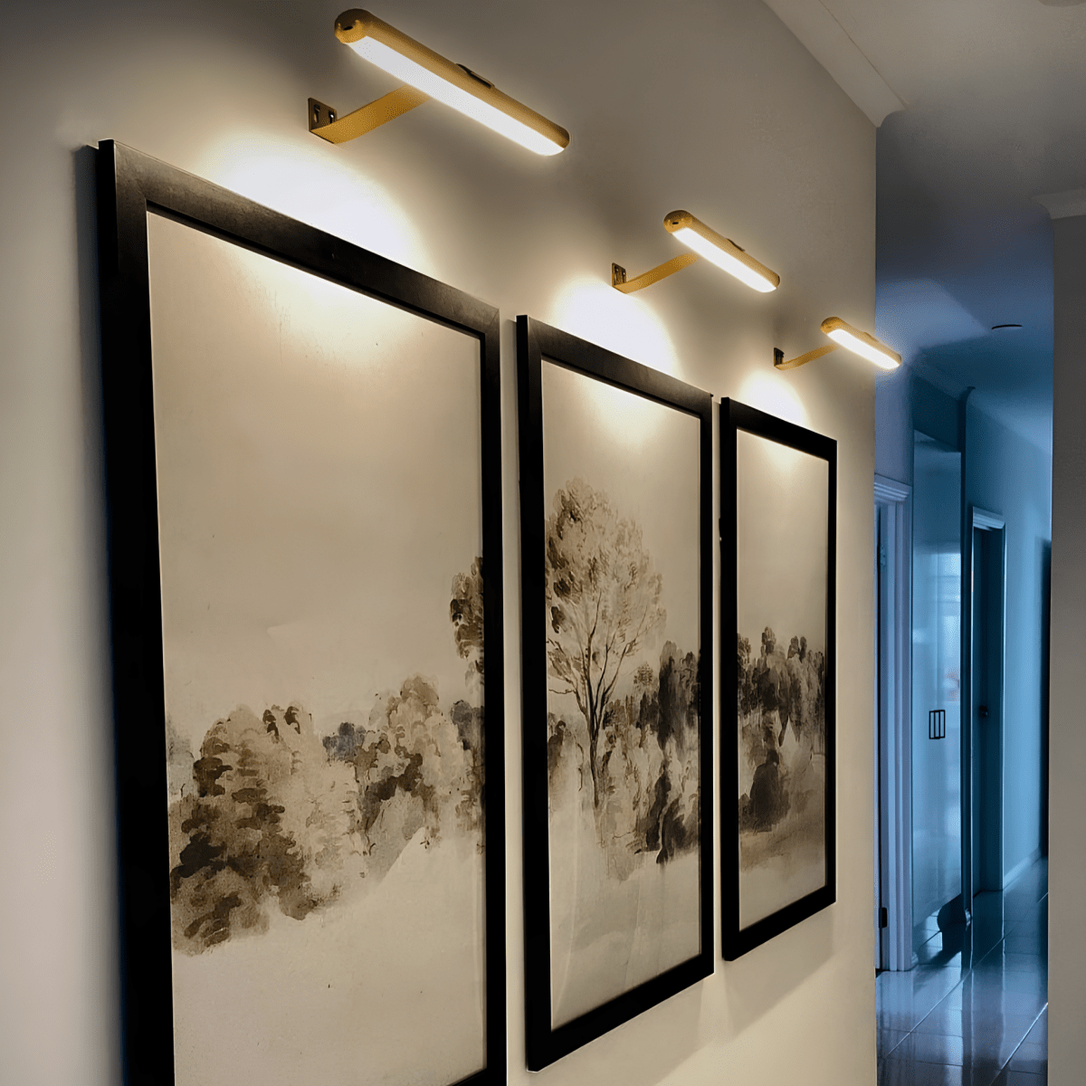 FrameLuxe | Kabellose Bilderleuchte für elegante Kunstbeleuchtung