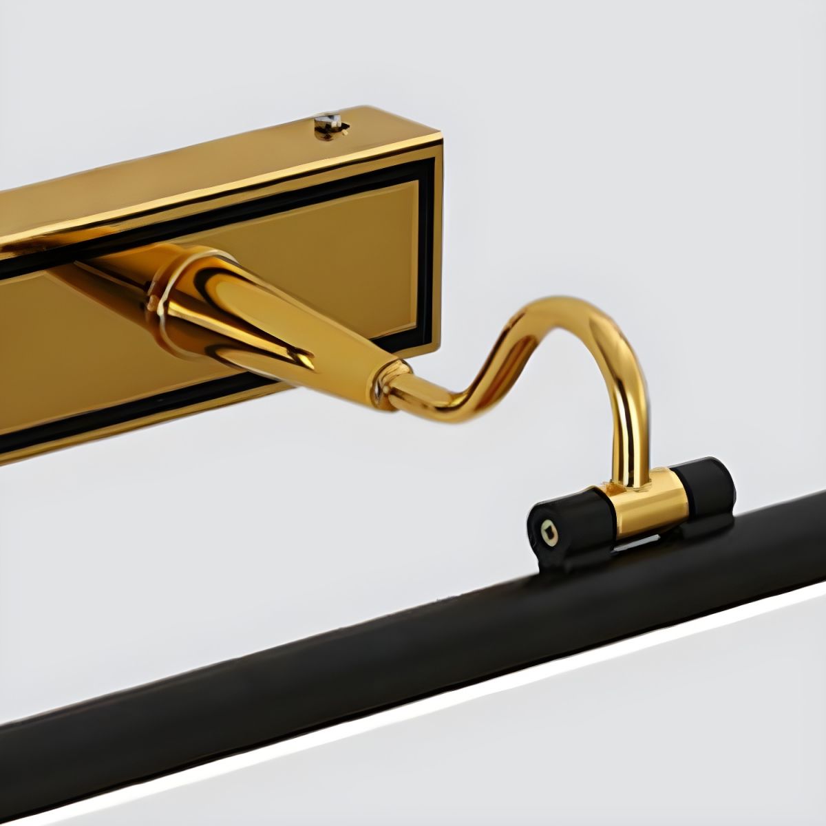 BeaconGold | Luxurious Mirror light