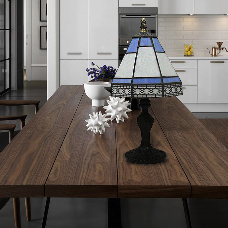 TranquilGlow | Elegant Tiffany Table Lamp