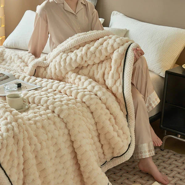 CloudWrap | Soft Premium Snuggle Blanket in a Modern Look