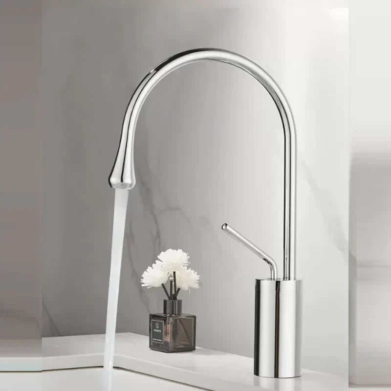 StreamSwirl | Elegant Rotating Faucet