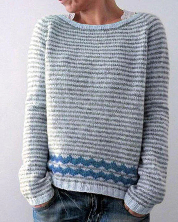 Nora | Classic Retro Jumper with Elegant Charm | Women