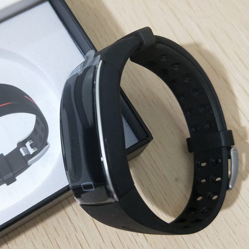 SmartFit | Compact Bluetooth Smartwatch – Heart Rate & Blood Pressure Monitoring for Your Active Lifestyle