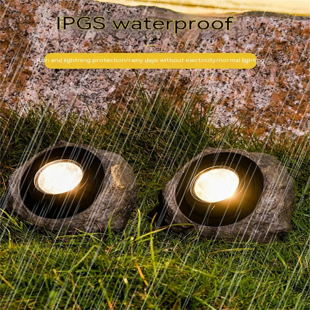 SolarStone | Naturally Appearing Garden Light in Stone Look