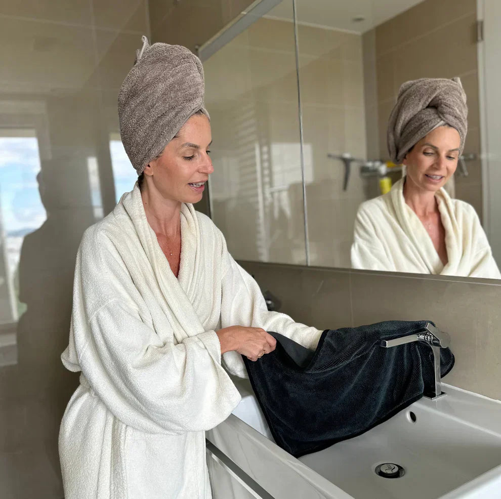 AquaDry | Premium & Portable Microfibre Cloth4