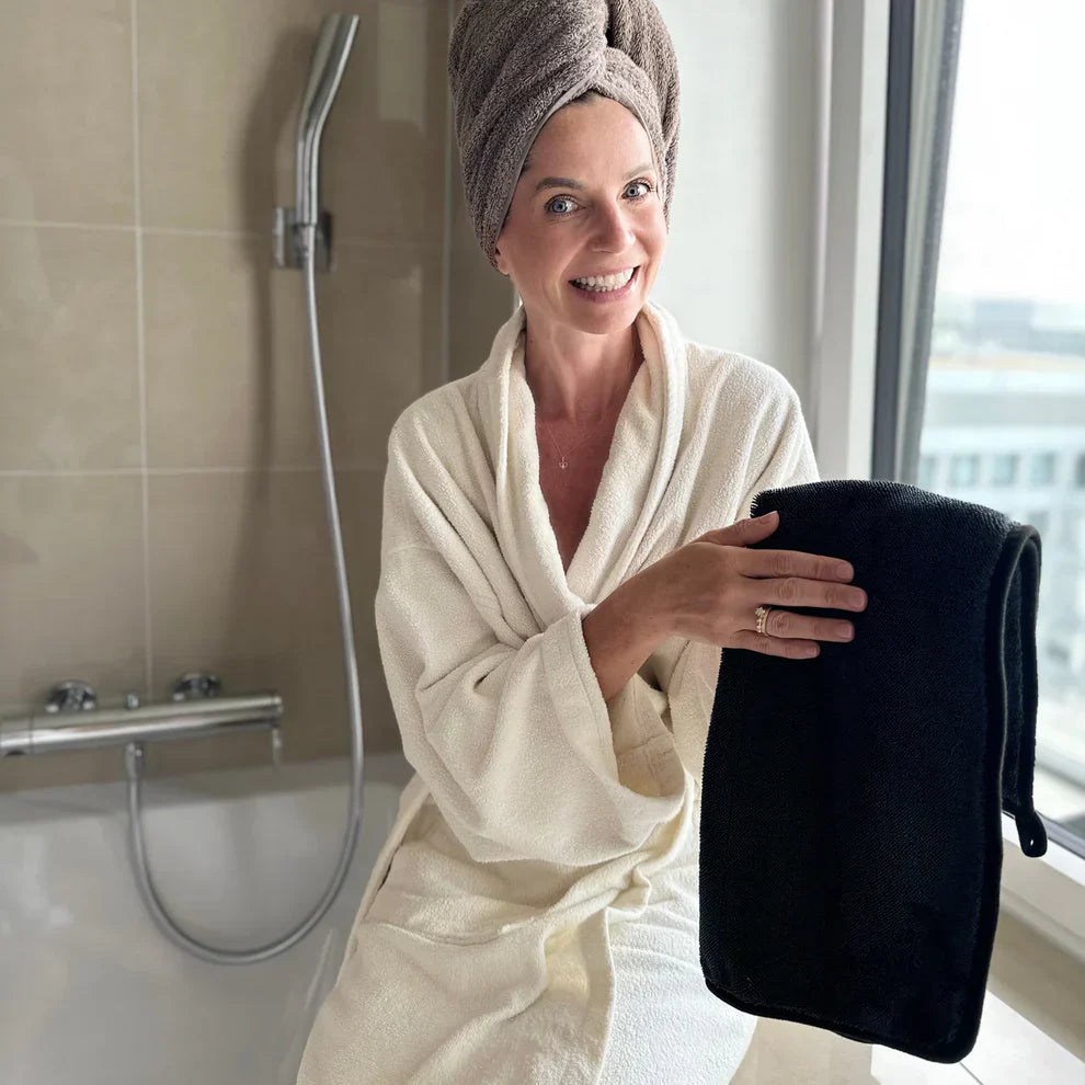 AquaDry | Premium & Portable Microfibre Cloth6
