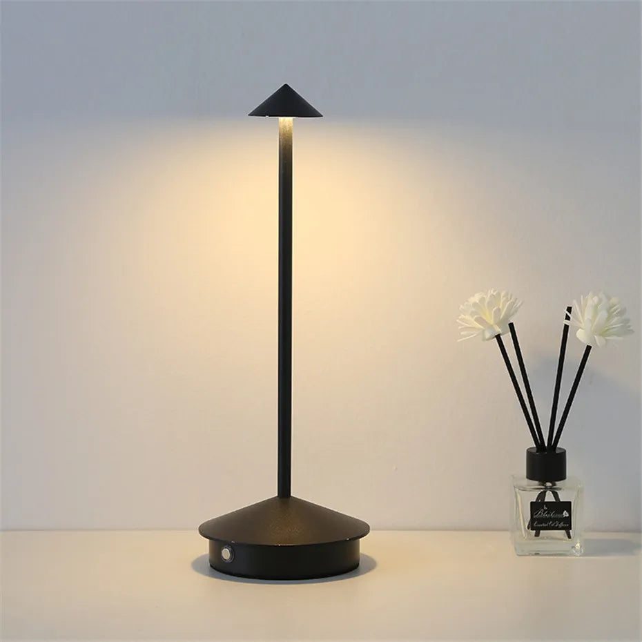 ArrowGlow | Unique Wireless Table Lamp12