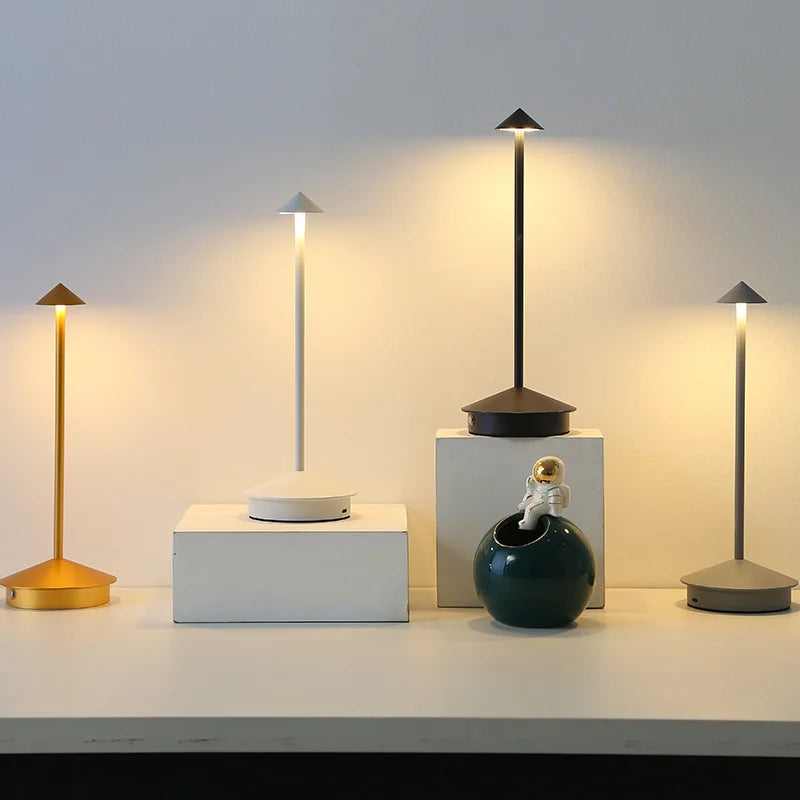 ArrowGlow | Unique Wireless Table Lamp3