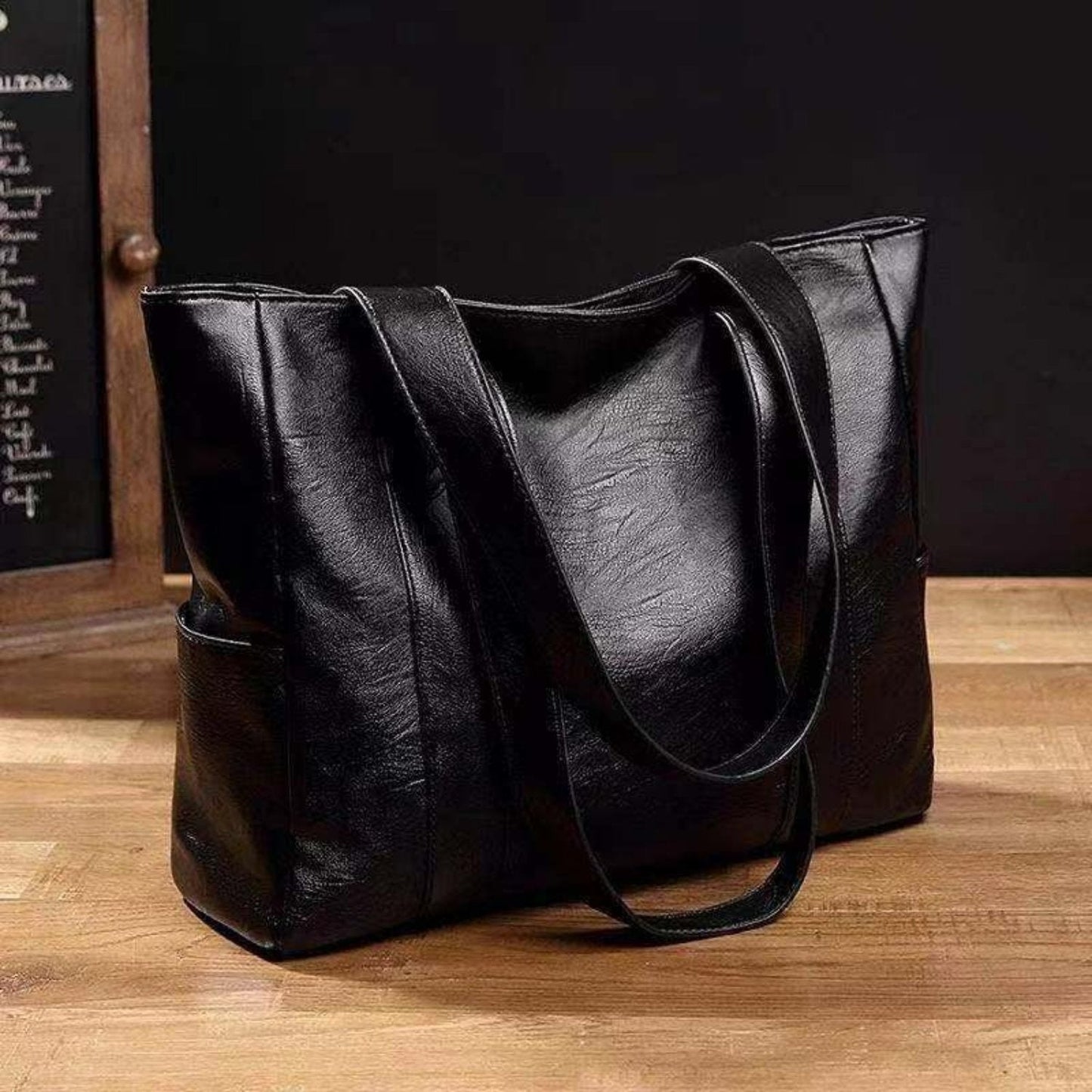 Sienna | Classic Everyday Shoulder Bag | Women’s Fashion