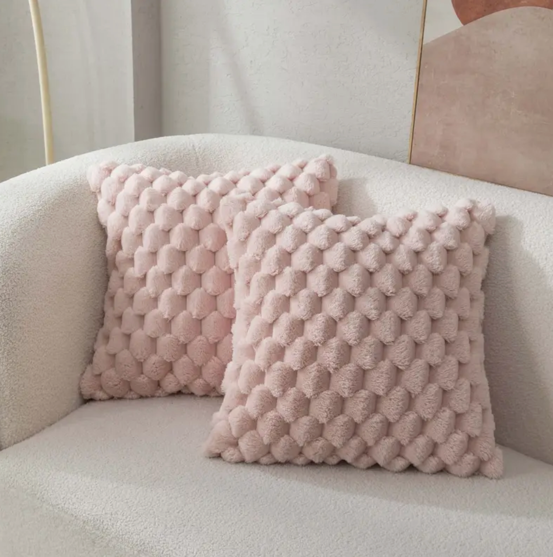 PillowCloud | Soft Cushion with Fluffy Cushion Cover