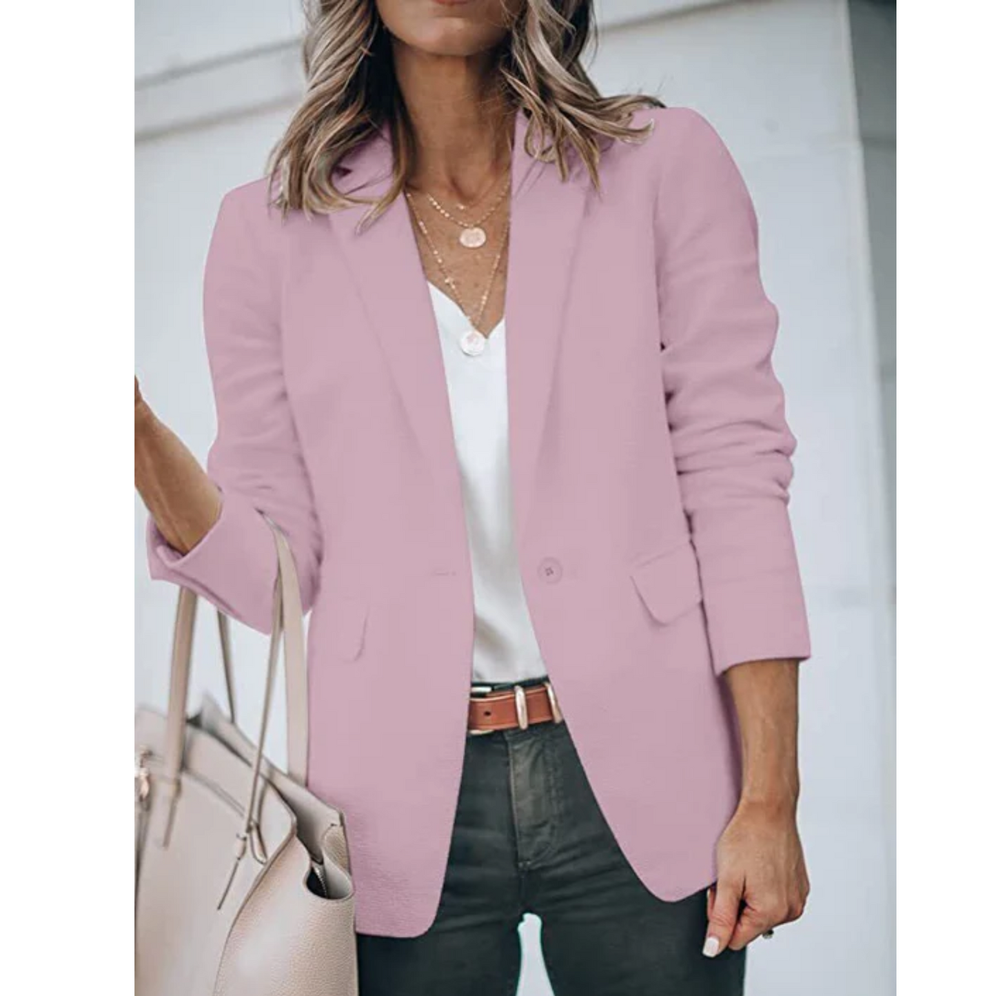 https://cdn.shopify.com/s/files/1/0811/8285/1414/files/Blazervoordames_07d15069-94f9-4326-99c5-98721fb5fb38.png?v=1736257667