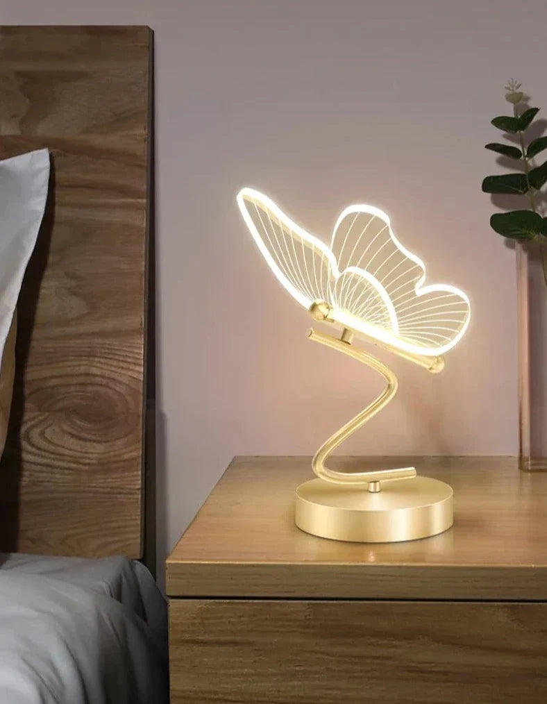 ButterGlow | Elegant Butterfly LED Table Lamp
4