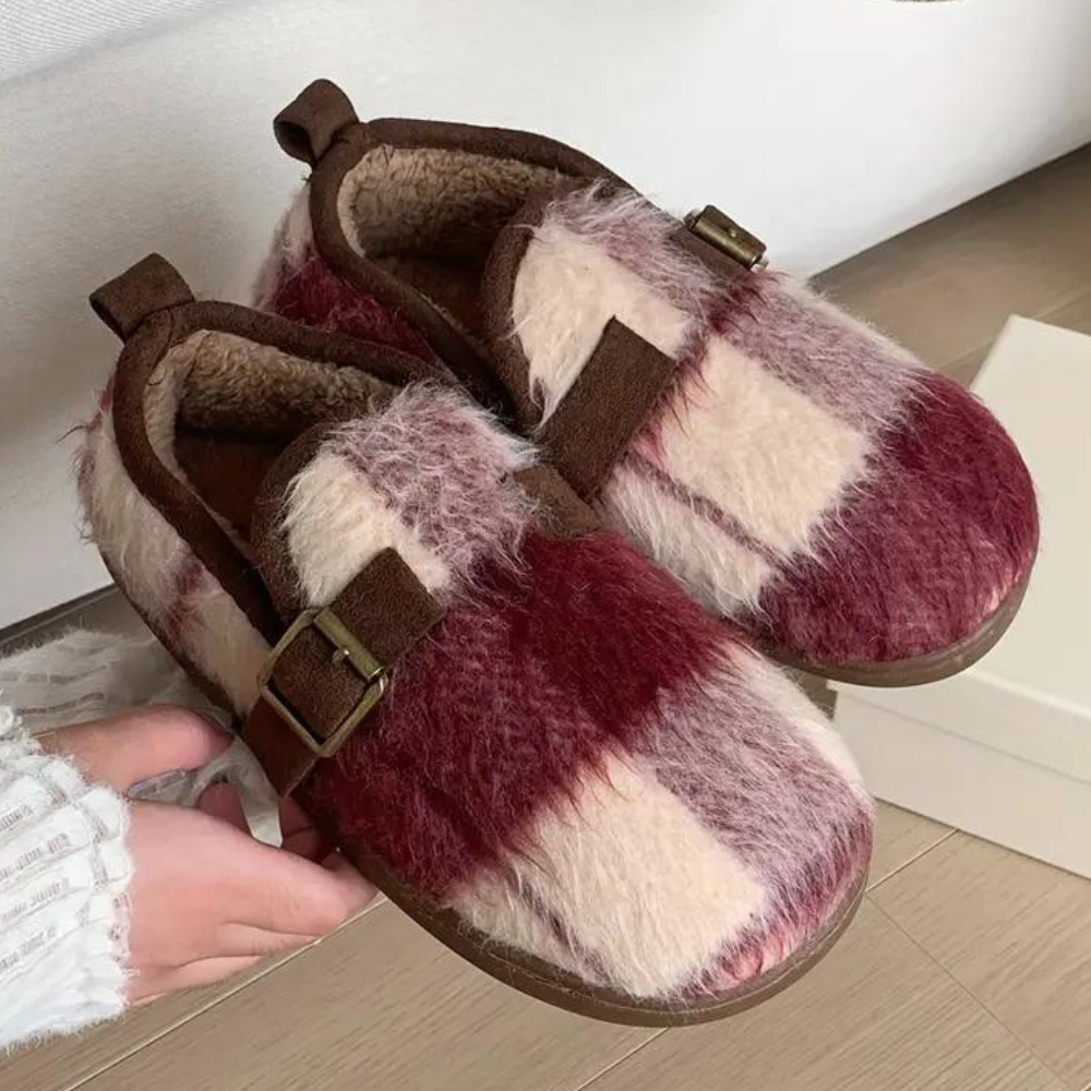 Luxe | Men's Slippers – Elegant Checkered Design with Adjustable Straps-4