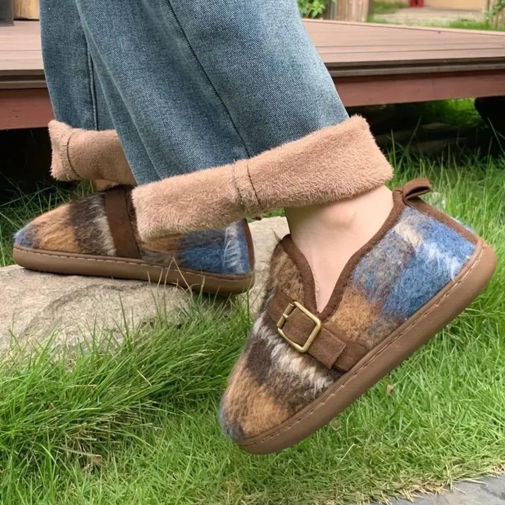 Luxe | Men's Slippers – Elegant Checkered Design with Adjustable Straps-5