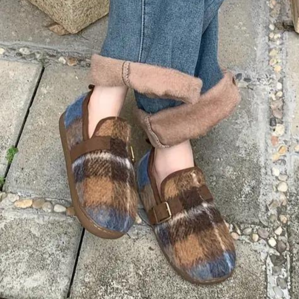 Luxe | Men's Slippers – Elegant Checkered Design with Adjustable Straps-6