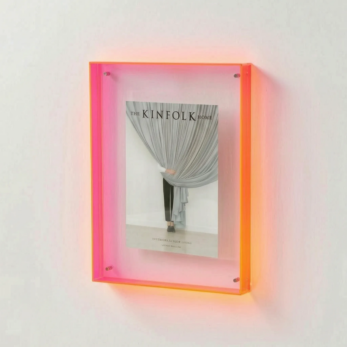 Clariza - Freestanding Transparent Picture Frame