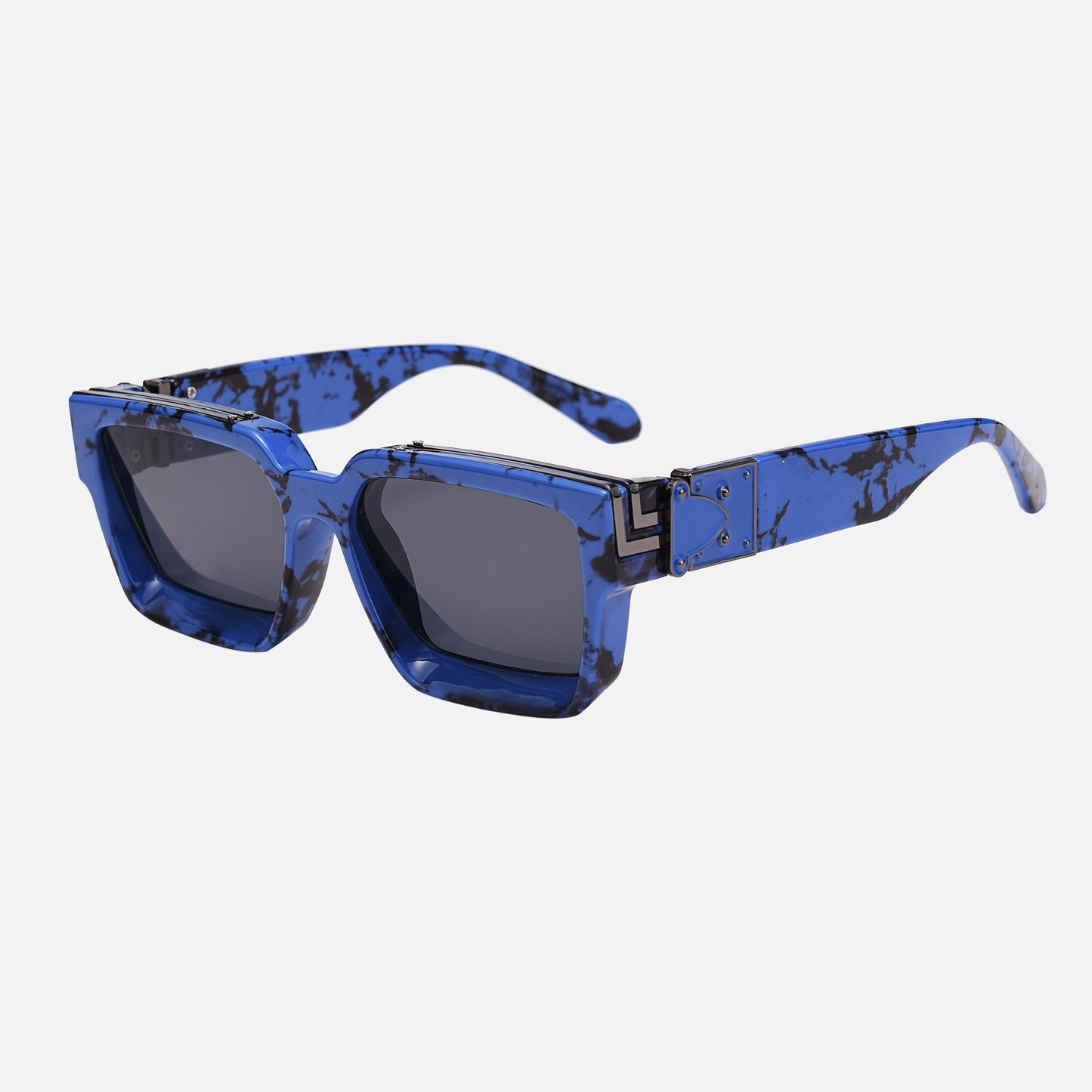 Variant image for Valentina | Unisex Sunglasses – Elegant UV Protection for All Occasions-8
