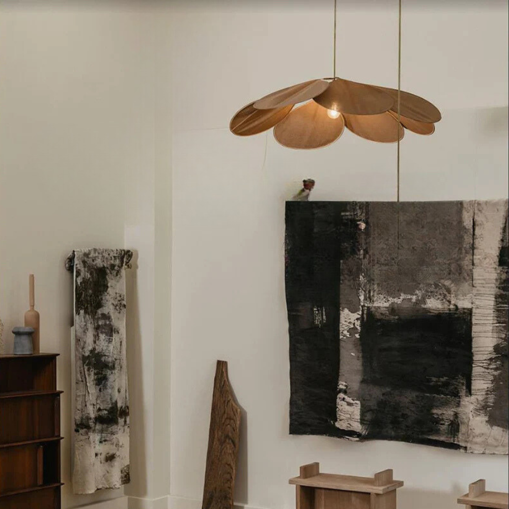 ElegaBloom | Flower Petal Lamp for Modern Living Spaces