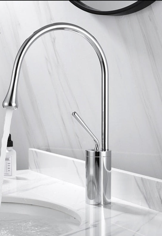 StreamSwirl | Elegant Rotating Faucet