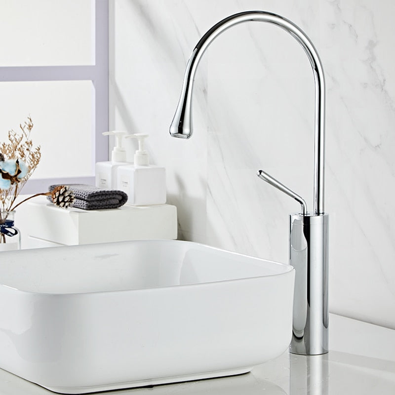 StreamSwirl | Elegant Rotating Faucet