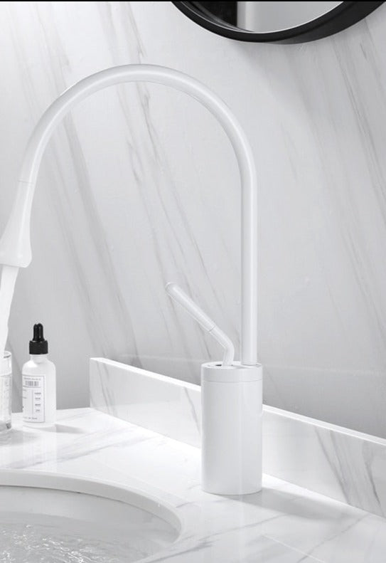 StreamSwirl | Elegant Rotating Faucet