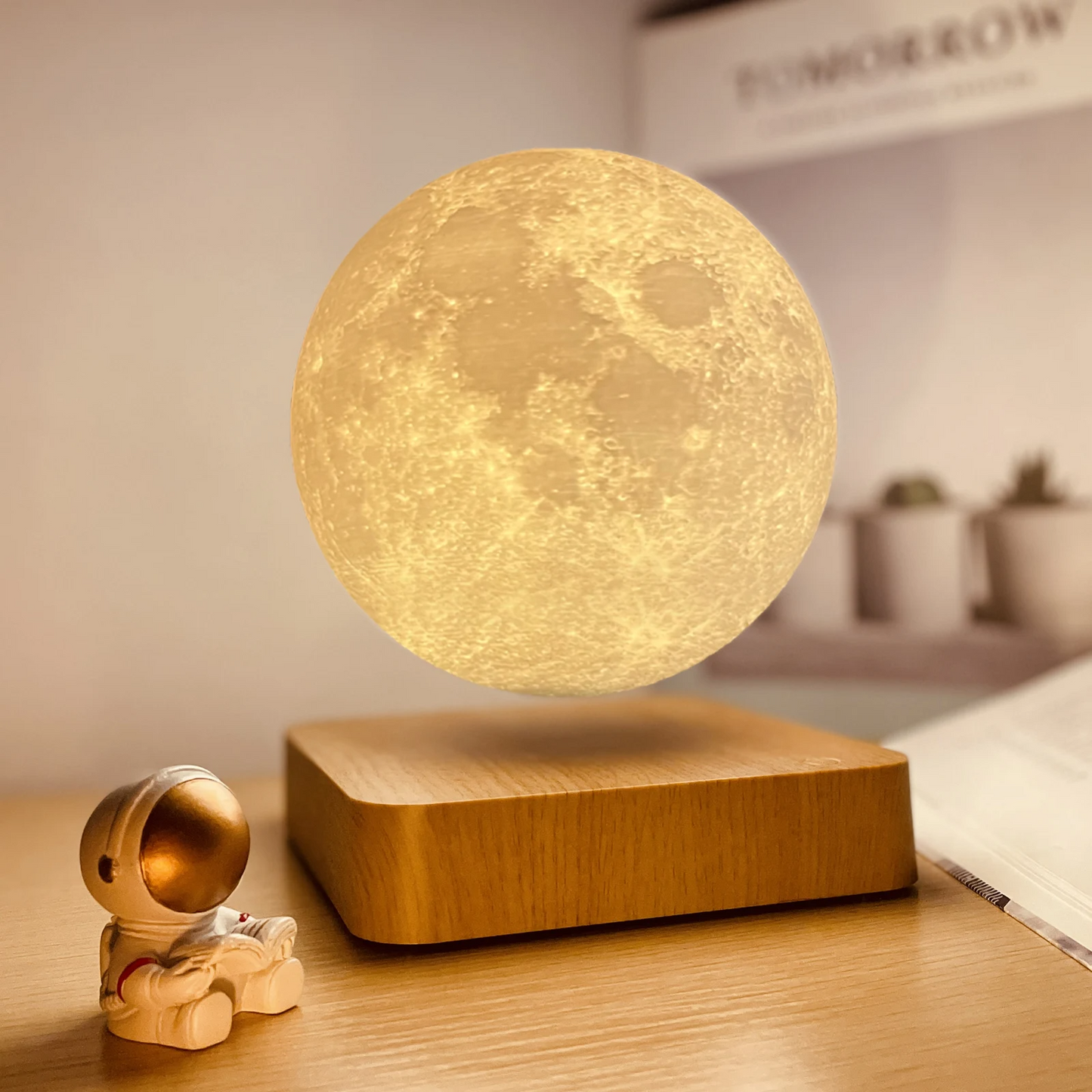 LunarLift | Elegant Wood Base Levitating Moon Lamp