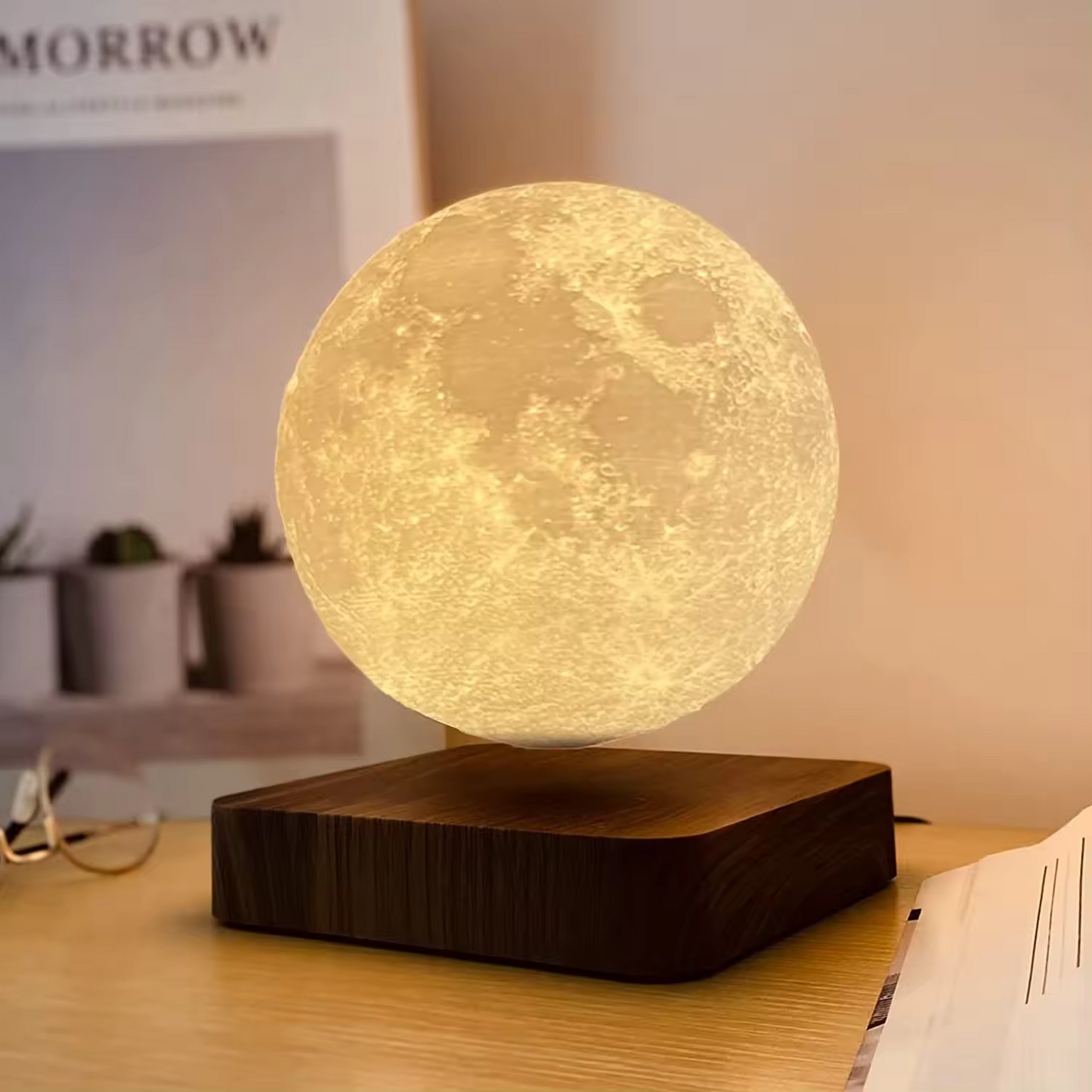 LunarLift | Elegant Wood Base Levitating Moon Lamp