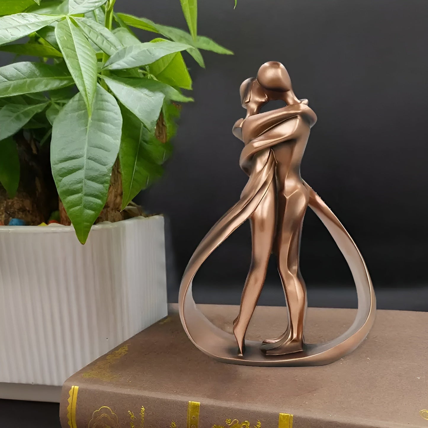 EternalLove | Artistic Romantic Statue