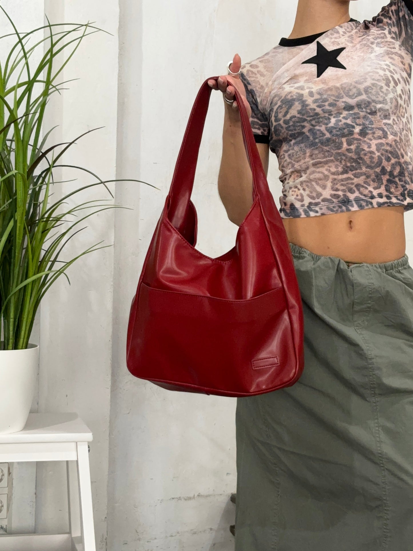 LoraBag | Shoulder Bag – Minimalist Design & Easy-Clean Finish