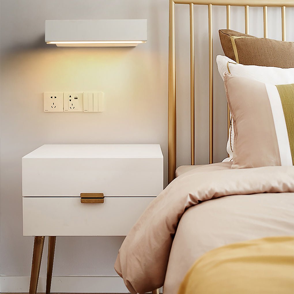 PivotBright | Elegant Rotating Wall Light2
