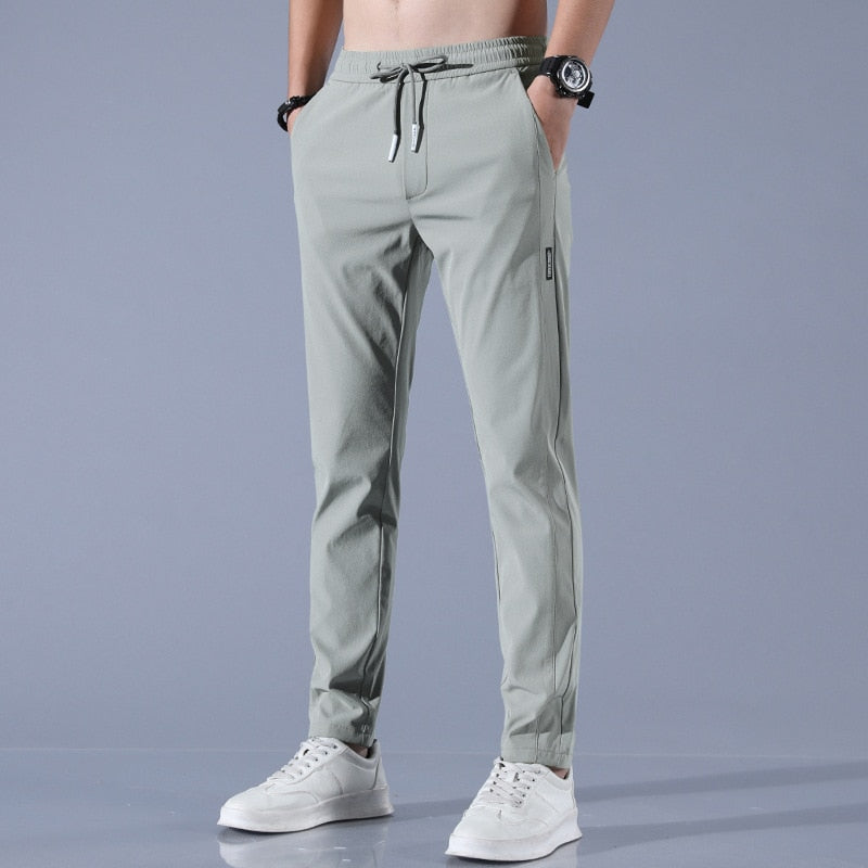 Logan | Breathable Tapered Fit Trousers | Men Fashion