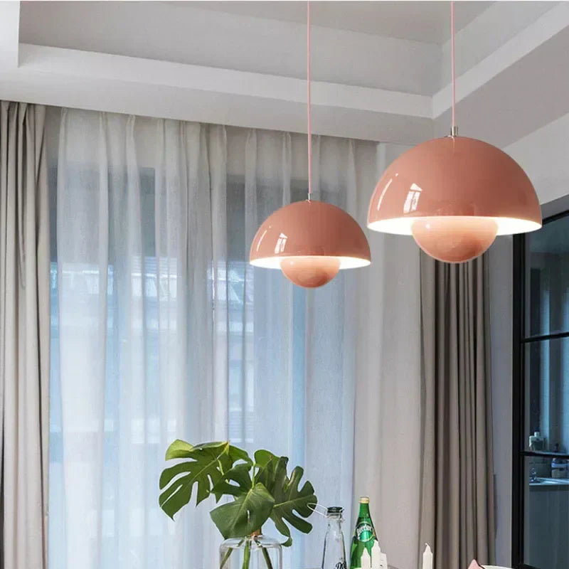 ScandiPetal | Elegant Pendant Light with Floral Touch