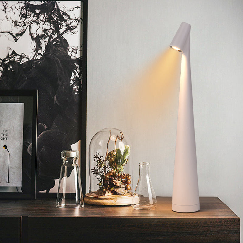Lyslux | Wireless LED Table Lamp in Nordic Design