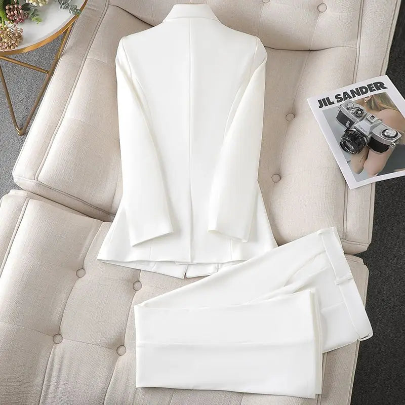 Elegant Women's Suit - Classic Lapel Blazer and Trouser Set for All Seasons-2