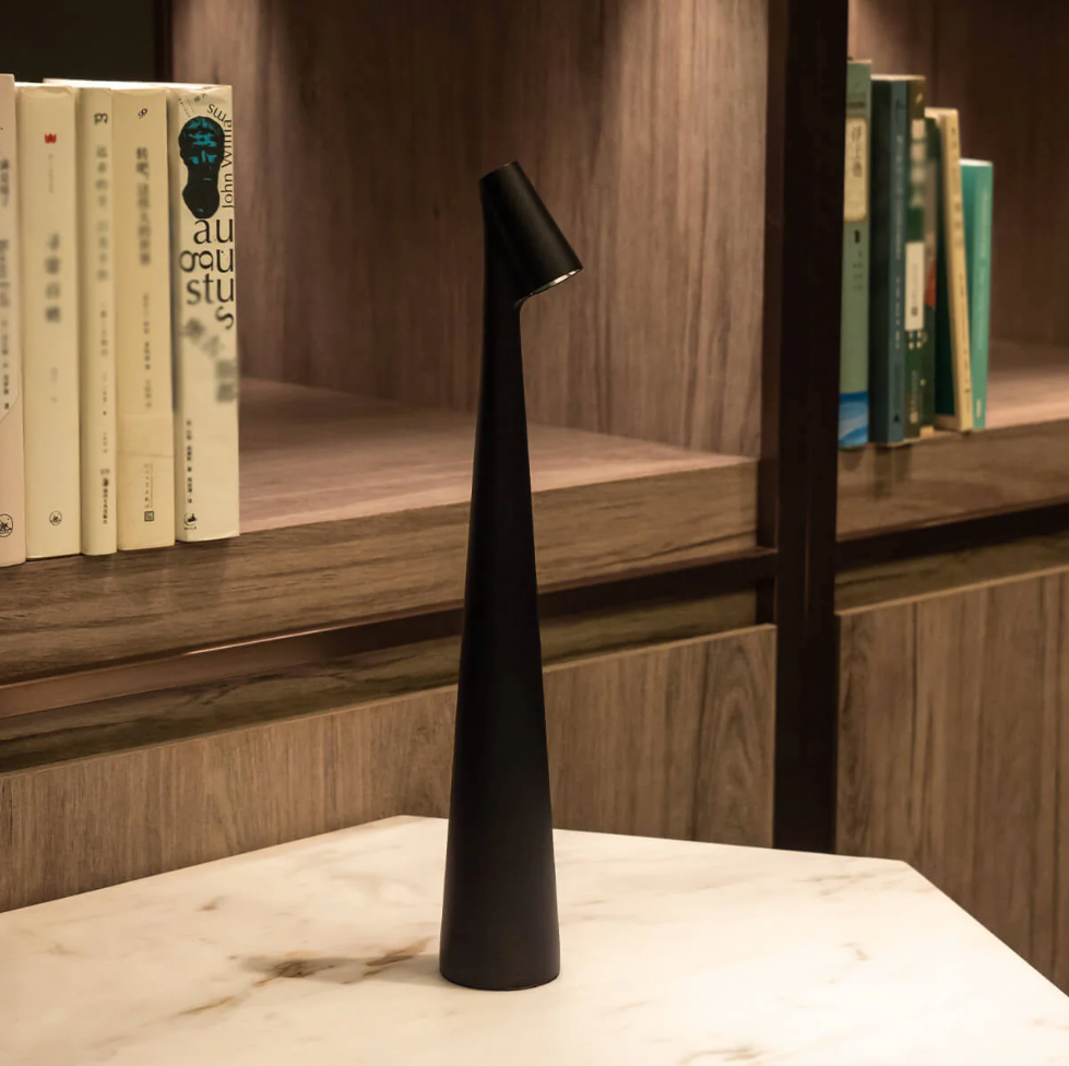 Lyslux | Wireless LED Table Lamp in Nordic Design