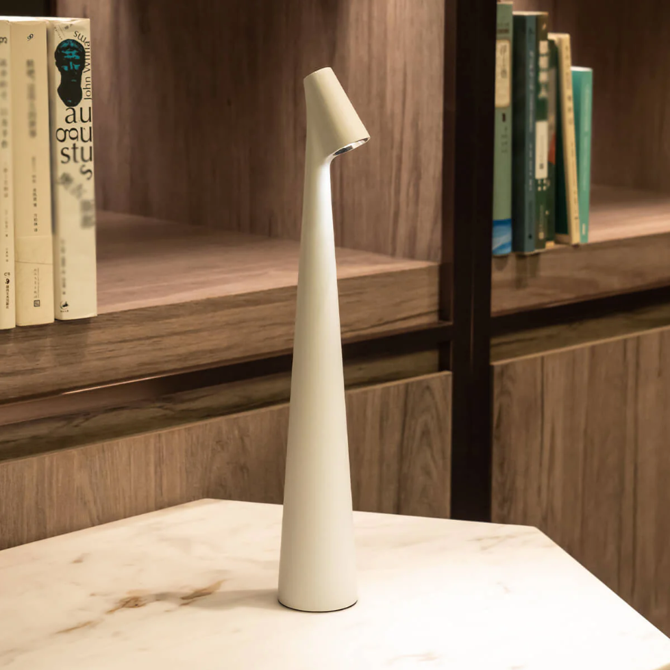 Lyslux | Wireless LED Table Lamp in Nordic Design