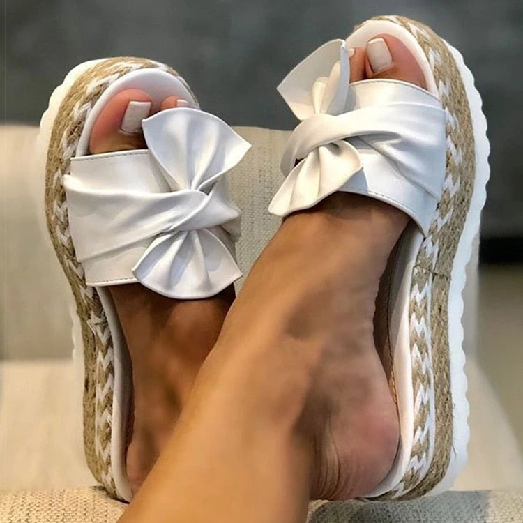 Scarlet | Stylish trendy summer sandals with bow