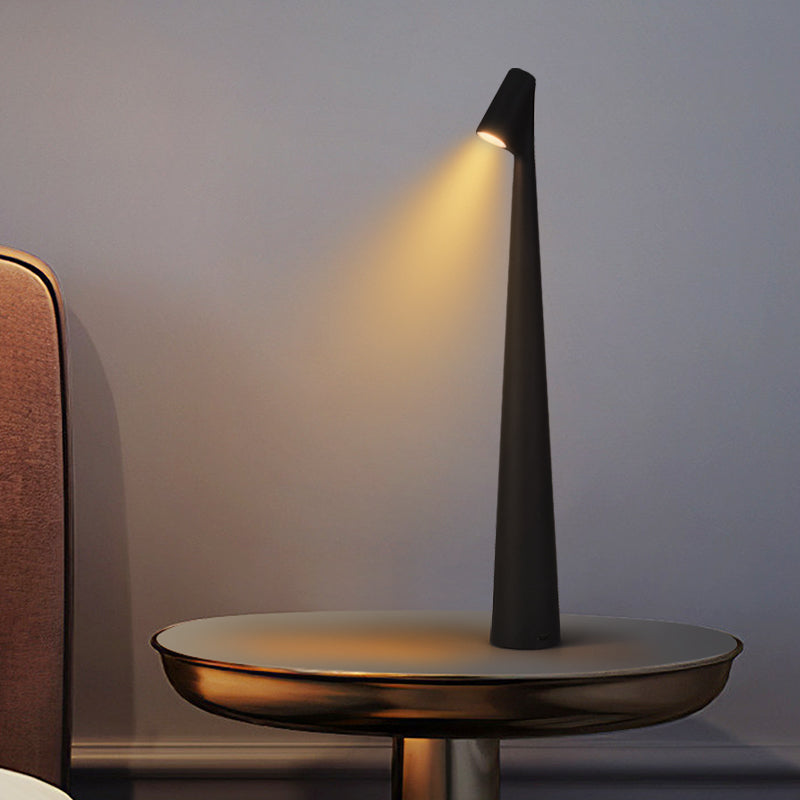 Lyslux | Wireless LED Table Lamp in Nordic Design