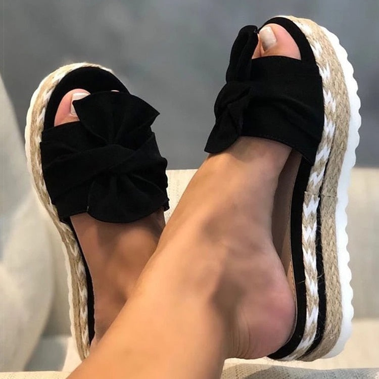 Scarlet | Stylish trendy summer sandals with bow