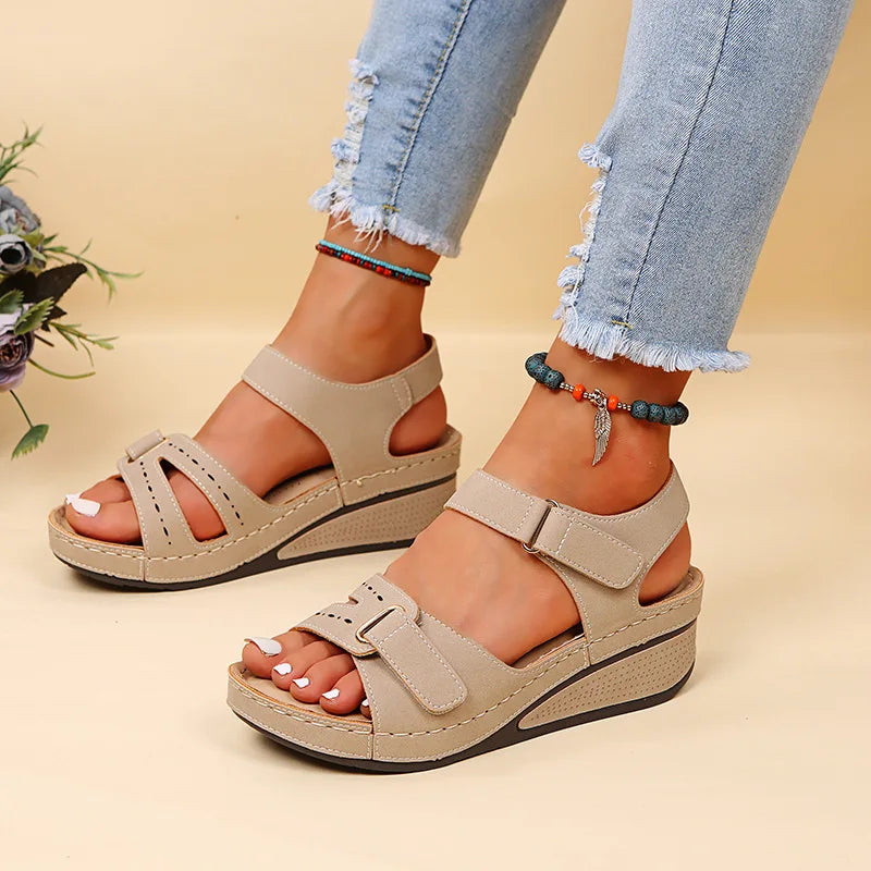 Lisa | Orthopaedic sandals Lightweight and comfortable