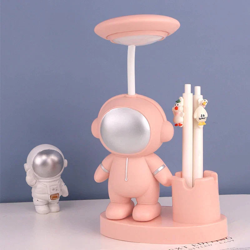 StarVoyager | Creative Astronaut Table Lamp3