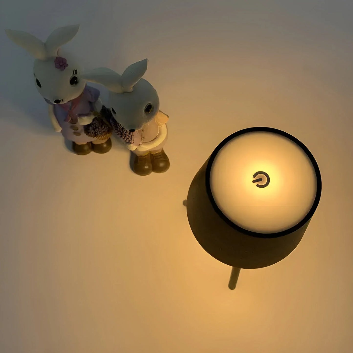 TripodGlow | Portable & Touch Control Wireless Table Lamp3