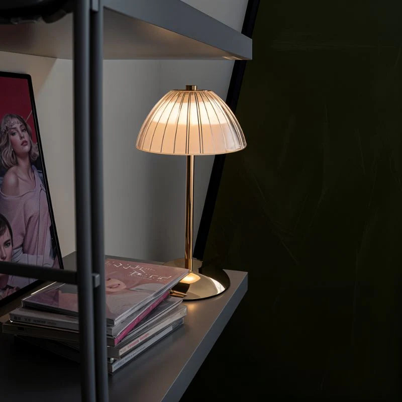 VivaLume | Classic Gold Table Lamp2