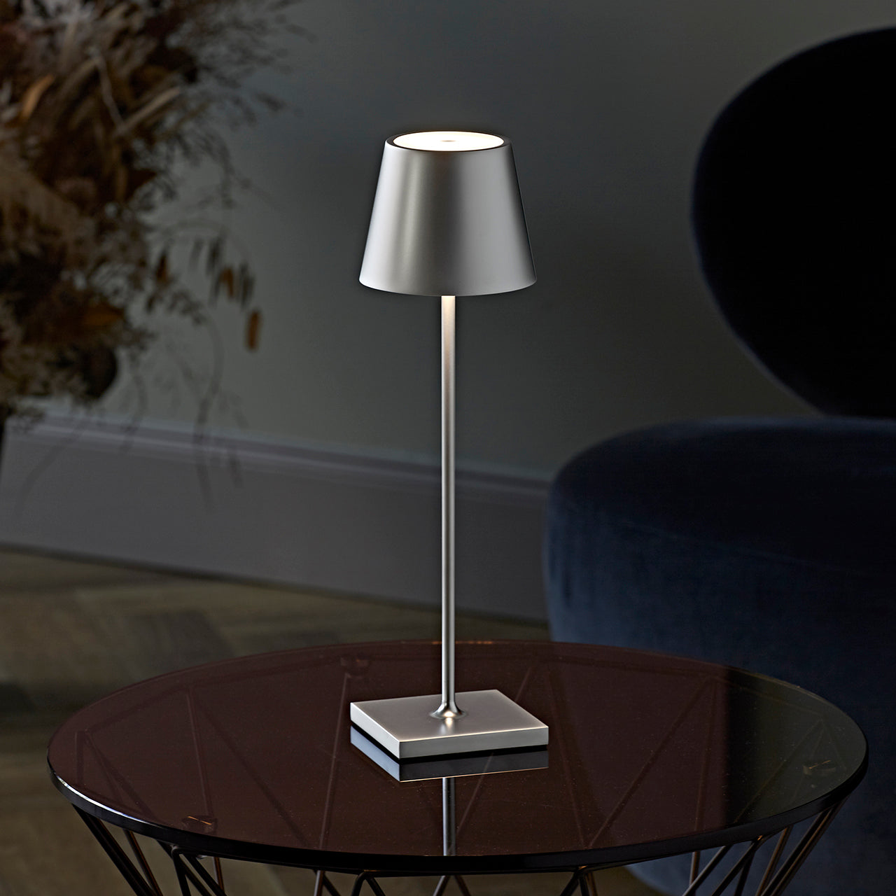 Variant image for Belle Lumière | Dimmable Table Lamp – Elegant Touch Control Design-6
