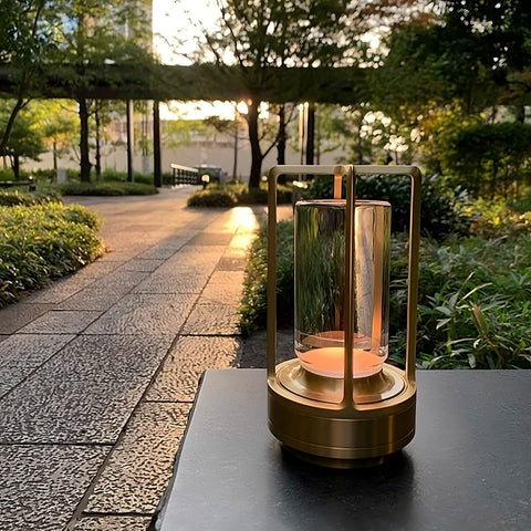Auralight | Luxurious & Elegant Wireless Table Lamp