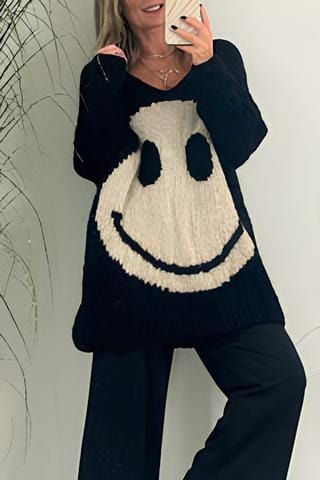 Variant image for Gillian Oversized Smiley Wool Jumper - Cozy Winter Essential for Casual Style-5