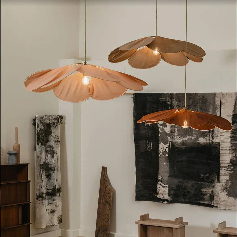 ElegaBloom | Flower Petal Lamp for Modern Living Spaces