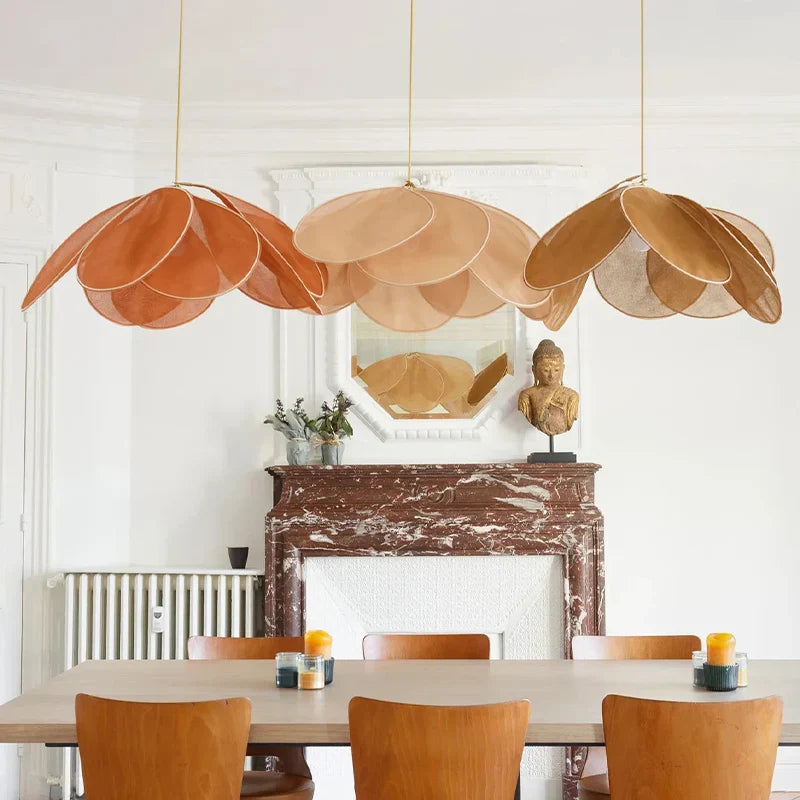 ElegaBloom | Flower Petal Lamp for Modern Living Spaces