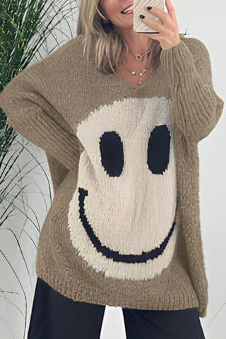 Gillian Oversized Smiley Wool Jumper - Cozy Winter Essential for Casual Style-3
